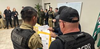 ROTAM prende dois por tráfico e cumpre mandado durante operação em Medianeira