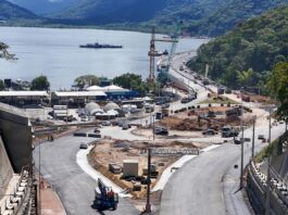 Mesmo com feriado, obras seguem a todo vapor na Ponte de Guaratuba