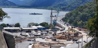 Mesmo com feriado, obras seguem a todo vapor na Ponte de Guaratuba