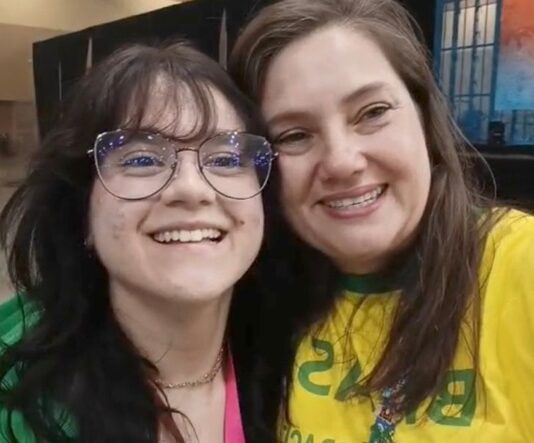 Aluna de Toledo fica entre as melhores jovens cientistas do mundo em feira internacional