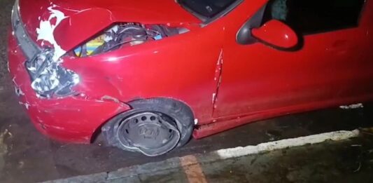 Carro usado para tráfico foge da polícia provoca colisão e termina com apreensão de cocaína em Toledo