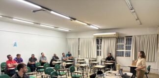 Escola de Governo de Toledo capacita servidores em Comunicação Assertiva