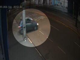 Marginais furtam veículo em frente a igreja de Toledo