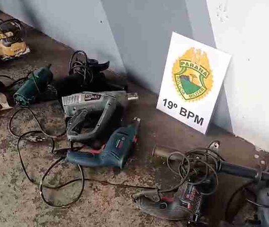 Operação da Polícia Militar termina com prisões e apreensão de arma e drogas em Toledo