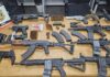 Submetralhadora, drogas e arsenal de guerra são apreendidos após mega operação na região