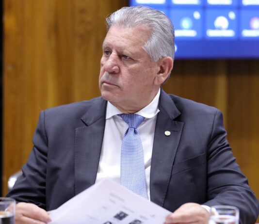 Deputado Federal Sperafico assina PECda redução da maioridade penal