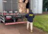 Caminhão com 400 mil maços de cigarros na BR-163 entre Marechal e Toledo