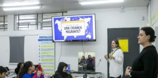 História Sem Fronteiras promove reflexão sobre migração e acolhimento com alunos