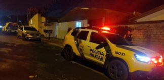 Idoso de 78 anos é encontrado morto em casa e martelo com marcas de sangue é apreendido.