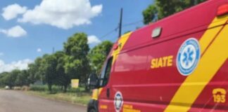 Motorista fica ferido após carro atingir anteparo no interior de Marechal Rondon