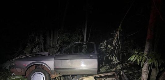 Motorista fica ferido após saída de pista na PR-585 em São Pedro do Iguaçu