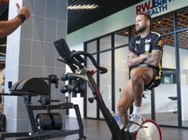 Neymar faz novo exame e segue sem treinar na seleção brasileira