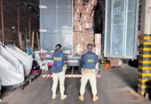 PF recupera no Paraguai caminhão roubado no Brasil