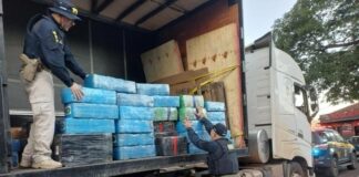 PRF apreende caminhão com quase duas toneladas de maconha na BR-163 em Marechal Rondon