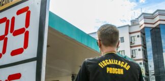 Procon identifica indícios de irregularidades em cinco postos de combustíveis