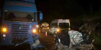 Três mortes na hora e vários feridos foi o resultado de um acidente em Guaraniaçu
