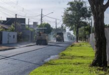Ruas dos bairros Industrial, Gisela e Porto Alegre recebem recape asfáltico
