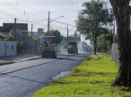 Ruas dos bairros Industrial, Gisela e Porto Alegre recebem recape asfáltico