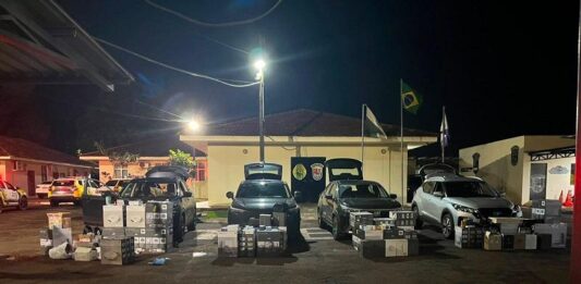 Quatro suspeitos são presos e grande carga de contrabando é apreendida em Assis Chateaubriand
