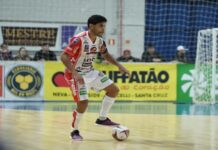 Cascavel Futsal perde para o Pato em clássico emocionante pela Série Ouro no Ginásio da Neva
