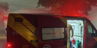 Ciclista fica ferido em colisão com carro durante a madrugada em Marechal Rondon