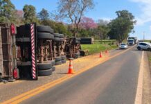 Colisão frontal entre carreta e SUV é registrada na PRC-467 em Marechal Cândido Rondon