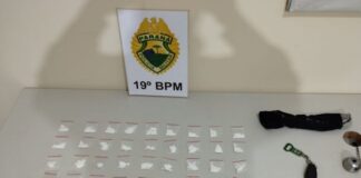 Homem é preso com 50 porções de cocaína após tentar fugir da Polícia Militar em Toledo
