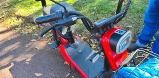 Mulher é socorrida após colisão entre moto e bicicleta elétrica em Marechal Rondon