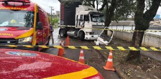 Trabalhador morre após ser esmagado por caminhão guincho durante remoção de veículo em Cascavel