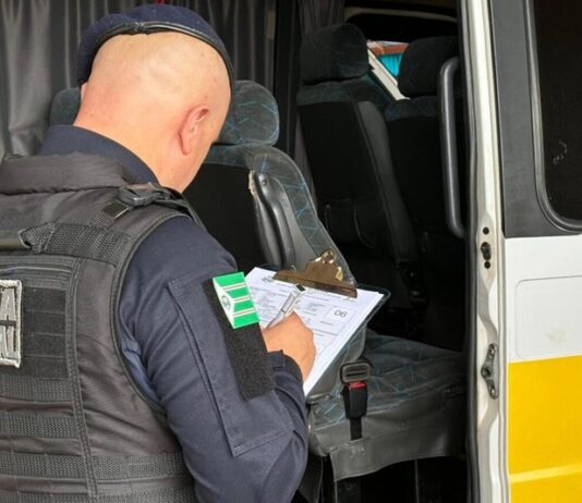 Veículos do transporte escolar urbano e rural de Toledo passam por vistoria