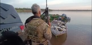Embarcação vinda do Paraguai é apreendida com mais de meia tonelada de maconha em Santa Helena
