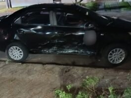 Fiesta e Cobalt batem ao entrar em rotatória na Avenida José João Muraro, no Jardim Porto Alegre