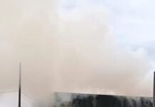 Incêndio destrói casa mista e mobiliza bombeiros na região da PUCPR, em Toledo