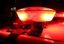 LADRÃO ARROMBA FARMÁCIA E LEVA DINHEIRO, CELULAR E DESODORANTES EM TOLEDO