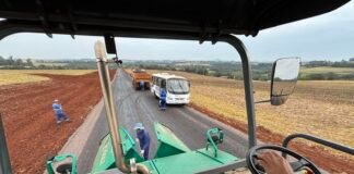 Linha Sanga Perdida recebe obra de asfalto rural em Toledo