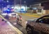 MENORES SÃO FLAGRADOS COM MOTO SEM PLACA E FAZENDO MANOBRAS PERIGOSAS EM TOLEDO