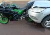 Moto fica presa a carro após colisão que deixou adolescente ferido em Toledo