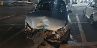 Mulher e criança ficam feridas em acidente entre carros na BR-163, em Toledo