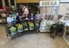 UMA TONELADA DE AMOR: COMUNIDADE DOBRA DOAÇÕES E ALIMENTA ANIMAIS CARENTES