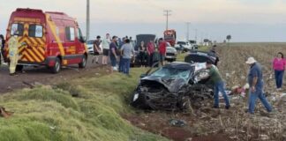 Violenta batida deixa duas pessoas mortas na PR-486