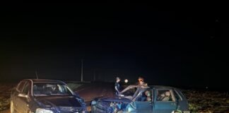 COLISÃO FRONTAL ENTRE ASTRA E UNO DEIXA SEIS PESSOAS FERIDAS NA PR-364 EM ASSIS CHATEAUBRIAND