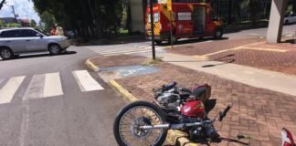 Motociclista fica ferido após colisão no Centro de Marechal Cândido Rondon