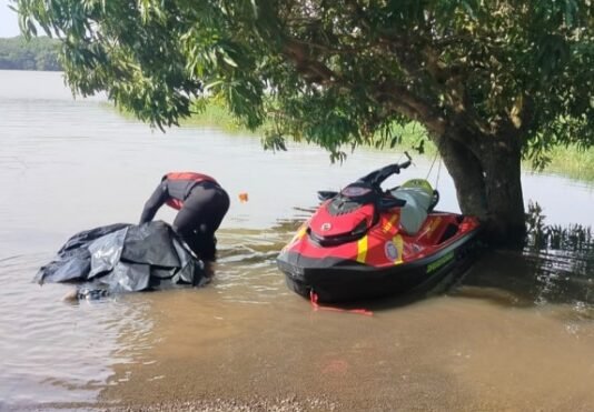 Pescadores paraguaios encontram corpo de jovem de Entre Rios desaparecido no Lago de Itaipu