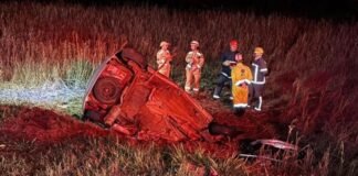 Homem morre após violenta colisão frontal em rodovía da região