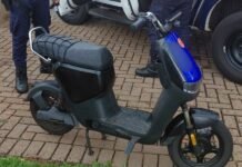 Adolescente foge de abordagem com moto elétrica e veículo é recolhido no Jardim Gisela