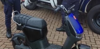 Adolescente foge de abordagem com moto elétrica e veículo é recolhido no Jardim Gisela