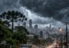 Volume de chuva pode chegar a 200 mm até domingo em cidades do Paraná