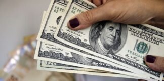 Dólar sobe 8,21% e bolsa cai 13,88% após reeleição de Lula