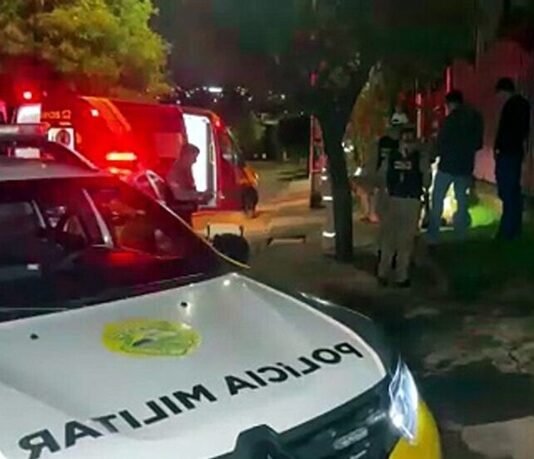MULHER É FERIDA COM FACA E SUSPEITO É DETIDO NO TARUMÃ EM CASCAVEL