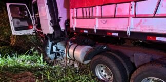 Jovem de 22 anos morre após ser atingido por carreta na PR-585, em Toledo